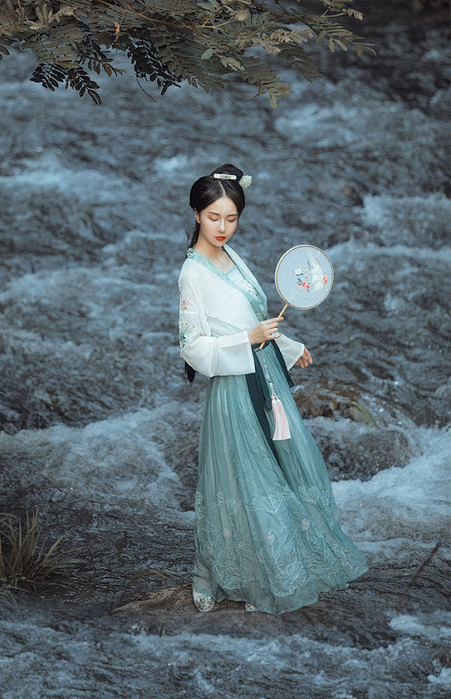 钟灵记般若齐胸襦裙对襟齐腰汉服女改良春夏秋冬装古风绿重工大摆淘宝