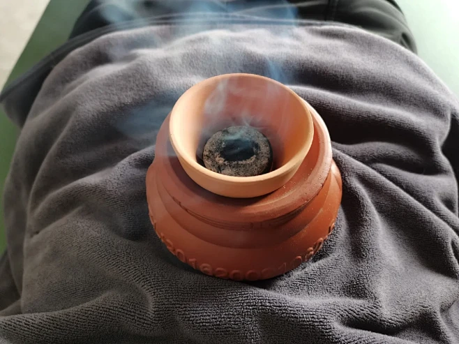 三年艾灸经验，最终发现脐灸粉脐灸效果最佳