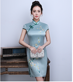 中网美女录采集到旗袍服饰