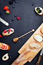 FOOD: Lavender Honey Crostini : Recipe for DesignLoveFest