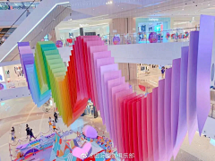 聚奇美艺美陈设计采集到美陈-中空吊饰