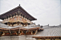#古韵中国行#【襄阳唐城的青龙寺】原来的青龙寺位于西安，曾经是唐朝皇家护国寺庙，也是中国佛教密宗祖寺，曾经的西安青龙寺遗址已经进行考古发掘，为研究唐代建筑的珍贵资料。襄阳的这处青龙寺属于影视城新建的作品。 ​​​​