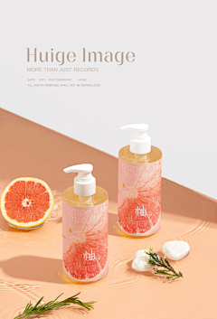希唐采集到素材—静物陈列/产品静物搭配/化妆品