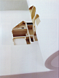 这是由冰岛艺术家 Olafur Eliasson设计的一本关于他位于哥本哈根家的室内空间剪切的书本，此书一共908页。家中的每个结构细节从屋顶，窗户，甚至是地下室低矮的房子都被描绘在一层厚厚的书内。
