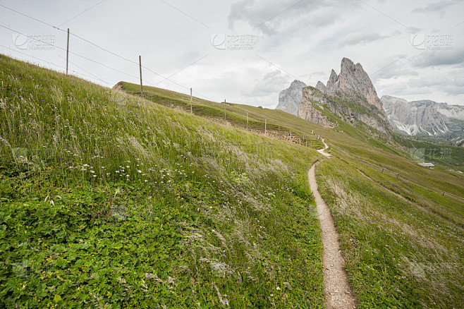 意大利白云石(Dolomites)中的S...