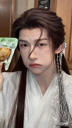 刘宇 月鳞绮纪 天地