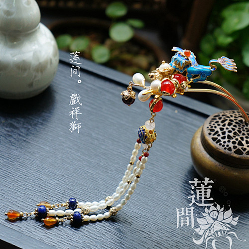 『莲间。戲祥獅』瑞兽麒麟 纯银胎烧蓝狮子...