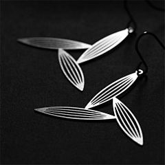  白钢 淡竹三叶 耳环 @北坤人素材