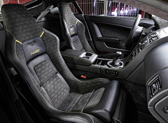 肀本“张扬采集到The car interior