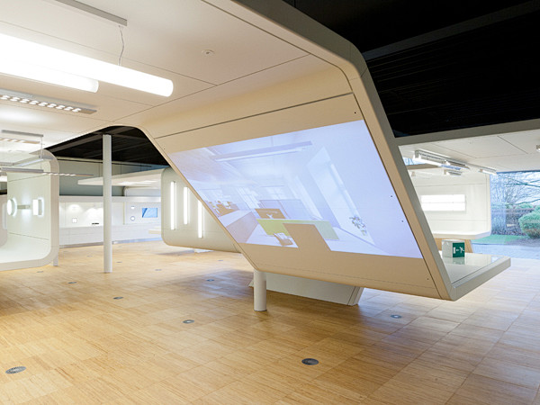 Showroom2_hr.jpg (60...