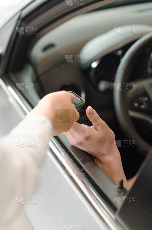 特写,室内,汽车,手,钥匙,女性,视角,...