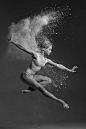 Powerful Dance Portraits Capture the Elegance and Intensity of the Human Body in Motion - My Modern Met: