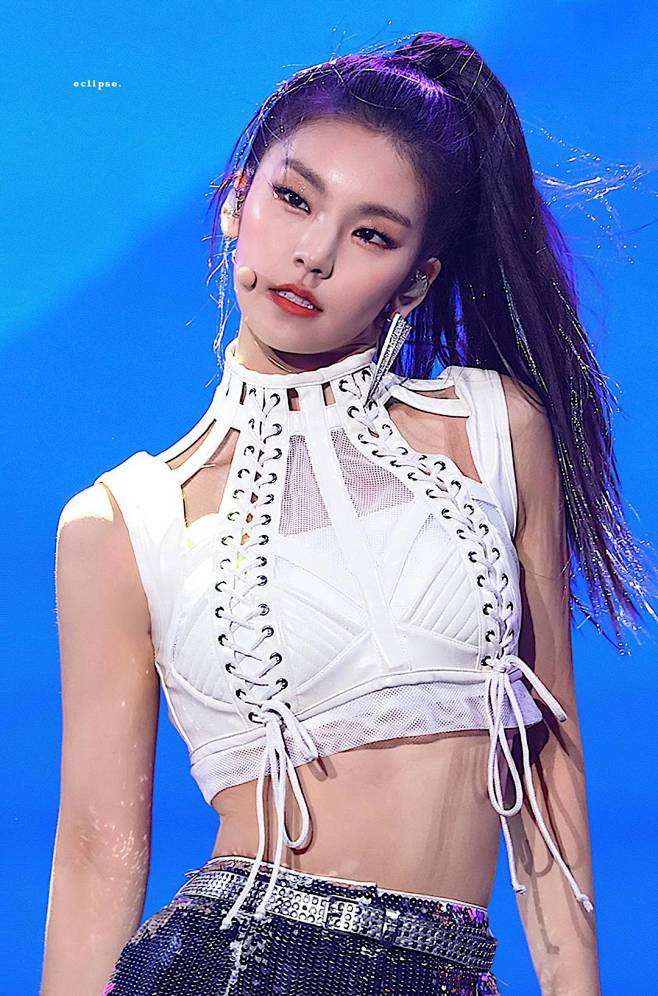 ITZY 黄礼志