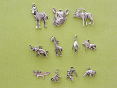 几许轻浅采集到Charms