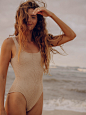 US$128.00Ripple One Piece - OS / MilkweedMollusk Surf Shop金额达 US$100+，即可包邮