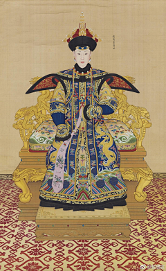 张泽皓⚡采集到清朝画像 后妃朝服系
