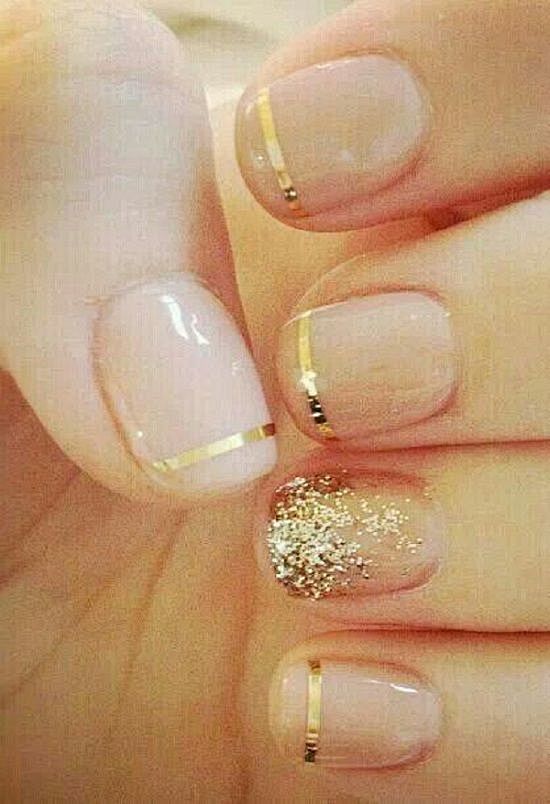 Feminine Gold Nail A...