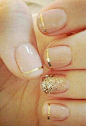 Feminine Gold Nail Art.