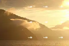 湖 日出 笔记本电脑壁纸 山 云 金的 图恩湖 伯尔尼高地 瑞士