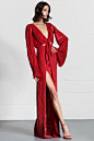 Dennis Basso Resort 2018 Fashion Show : See the complete Dennis Basso Resort 2018 collection.