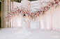 青春洋溢的粉色悬浮花艺婚礼-国外案例-DODOWED