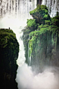 被公认为世界上最美丽的瀑布，伊瓜苏瀑布的确是自然的奇迹。<br/>Heralded as the most beautiful waterfalls in the world, the iguazu waterfalls are a true wonder of nature. 
