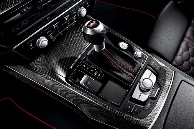 售价超R8：奥迪 RS 7 dynami...