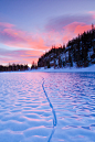 Sunrise, Frozen Loch Lake, Colorado
photo via eyes