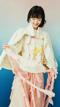 毛晓彤精美壁纸：学会在尘埃中微笑，彼岸就会有幸福存在 第4张