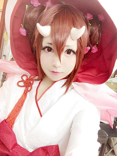辉翼采集到coser