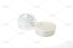 化妆品罐孤立的背景