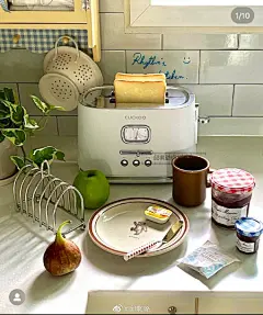 钢笔淡彩超话 分享一组宝贝素材图#绘画##手绘##水彩# ​​​​