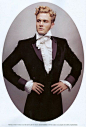 "The Ultimate Dandies" （终极的花花公子）系列， 是2006年karl lagerfeld（知名服装设计师）为杂志《Numero Homme》设计，体现英国摄政时期（1811-1820）的男性服装时尚。因风格复古，不少网友将它视为类蒸汽朋克的风格。
