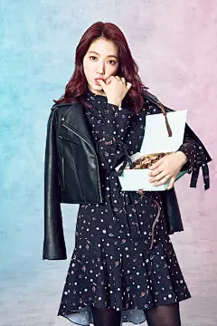 朴信惠-先锋惠-兰迪信惠-呆萌惠-小吃-面包壁纸