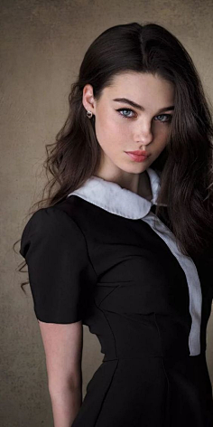 com俄罗斯女孩也太好看了吧～ br/>1.kulakova sonya  2.lr.