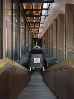 HBAResidential-顶级豪宅系列 | H5微场景制作-易企秀(eqxiu.com)-花瓣网