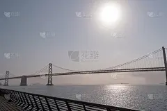 旧金山的海湾大桥
