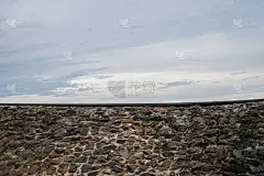 砖石墙和天空纹理和背景