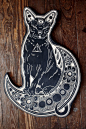 Hairless Cat and Moon. 2013: 