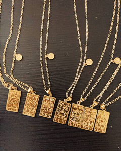 XIAOMIN珠宝采集到塔罗牌--元素+首饰