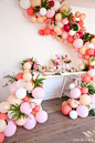 彩色气球颜色搭配及布置灵感~#婚礼秀#
粉色，气球，餐桌，甜品区