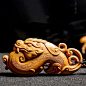 chinese arborvitae wood carving dragon plate keychain 2
