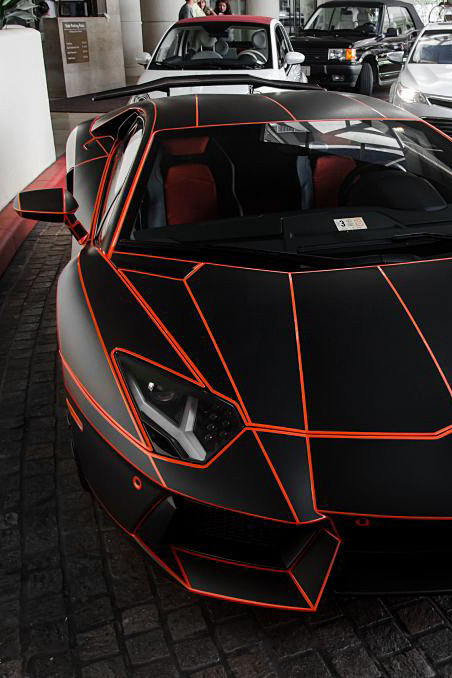 Lamborghini Aventado...