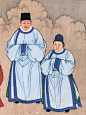 【唐/五代/宋/明/清襕衫】
《新唐书•舆服志》记载：“是时士人以棠苎襕衫为上服......中书令马周上议：‘《礼》无服衫之文，三代之制有深衣。请加襕、袖、褾、襈为士人上服’”。
《宋史•舆服志》记载“襕衫以白细布为之，圆领大袖，下施横襕为裳，腰间有襞积，进士、国子生、州县生服之”。
《明史 ​​​​...展开全文c