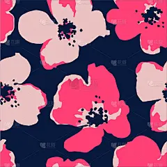 矢量无缝图案与手绘花。手绘可重复的背景。艺术背景。