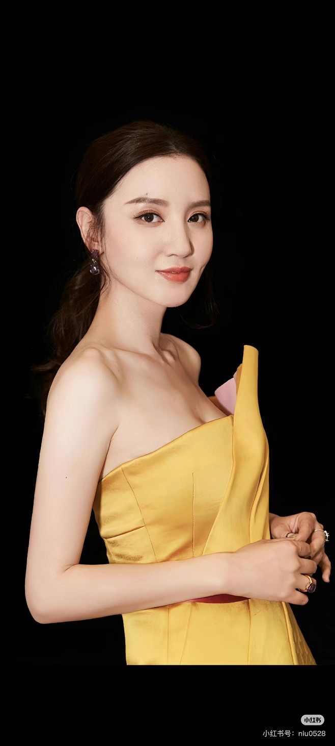 动 感 小 站 小 玲.释 放 你 的 激 情.享 受 极 致 诱 惑