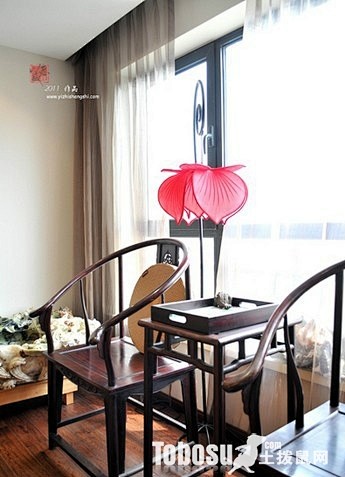 中国红新中式客厅装修效果图—土拨鼠装饰设...