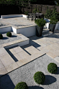 Contemporary garden with raised beds and #minimalist planting