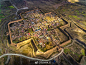 以前科普过古城有很多形制（比如棱堡、圆堡等等），这是甘南八角古城 ​​​​