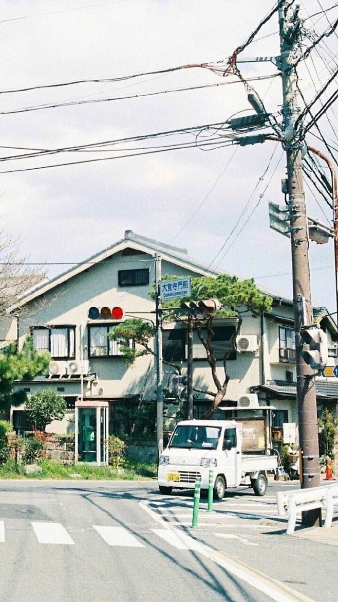 日本街景真的太美了w
喜欢这种色调的感觉...